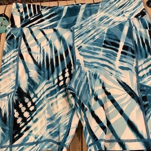 ⭐️ XL Driven shorts BNWT